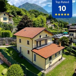 Casa Perla dei Laghi - Lake View, BBQ, WiFi 1Gb & AirCond, hotel di Porlezza