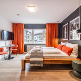 Klassen Stay - Design Apartments direkt am HBF Aachen, hotel in Aachen