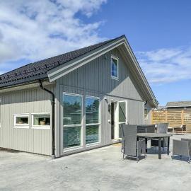 4 Bedroom Awesome Home In Færvik, ξενοδοχείο σε Færvik