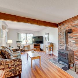 White Mtn Adventure Base! Cozy Bartlett Condo