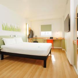 Ibis Budget Valencia Aeropuerto, hotelli kohteessa Manises