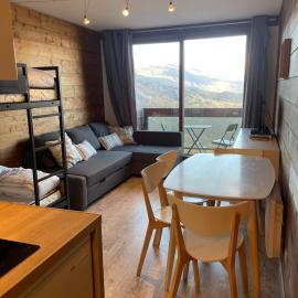 appartement cozy au pied des pistes, hotel a Le Corbier