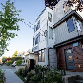 Seattle Townhouse with Rooftop Deck in Ballard, готель у місті Сіетл