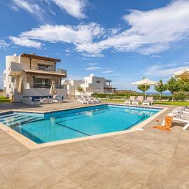 Lucy Lux Villa