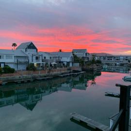 Spinnaker Quays Waterfront Villa, Hotel in Knysna