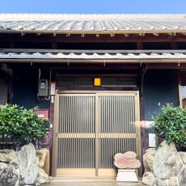 ギャラリー宿　INNAHOUSE ANDAGALLERY, Hotel in Murotsu
