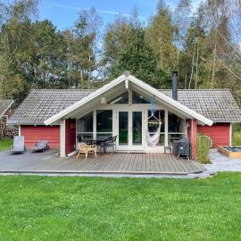 2 Bedroom Stunning Home In Martofte, hotel u gradu 'Martofte'