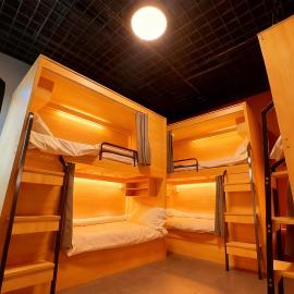 Altay Market Youth Hostel, viešbutis mieste Altay