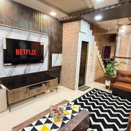 Lavish Villa Row House Near US Consulate BKC & NMACC & Jio World Center, Hotel in Mumbai