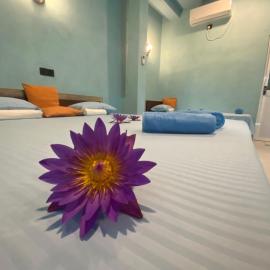 The Shore Residence, hotel in Hikkaduwa