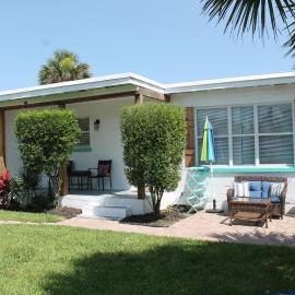 Beachside 2BR Daytona Beach Shores private home