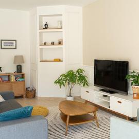 Cozy Family House Mérignac T5 โรงแรมในเมรินแญค