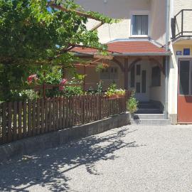 Studio Apartments Ante