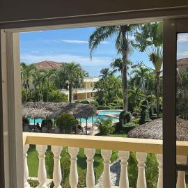 Marvilla - Coastal Condo Poolside & Ocean View