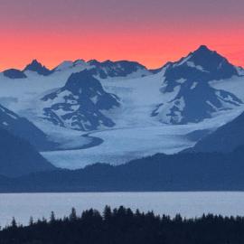Apartment, walkout basement, Central Homer, Views!, hotel u gradu 'Homer'