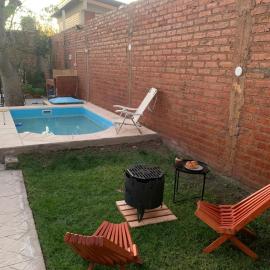Cozy House Malbec Route piscina parrilla bici 2 dormitorios