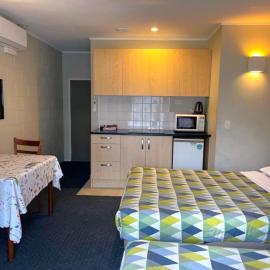 Takanini Park Motor Lodge, hotel u gradu Okland