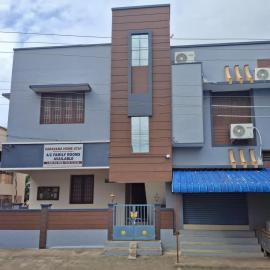 Saravana HomeStay