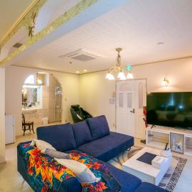 No1 Private Villa Honcho 広々4LDK 一棟貸切، فندق في أوموري