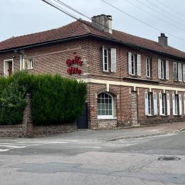 Bella Vita, hotel in Villers-Cotterêts