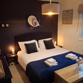 Super king bedroom with large ensuite