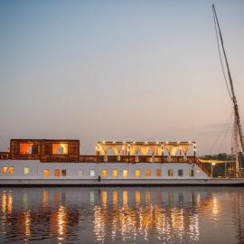 Dahabiya Nile Cruise, hotel in Luxor