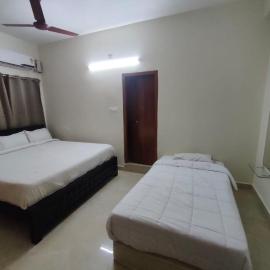 PARADISE HOMESTAY Behind Srinivasam Complex TTD Ticket Counter Near BusStand And Railway Station