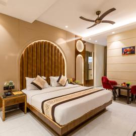 Hotel Vanson Villa, City Centre - With Free Airport & Train Station Pickup, hotel di New Delhi