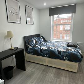 VibeHub, hotell i Sutton