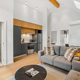 Lake and Peaks 2 Bedroom Apartment, hotel a Frankton