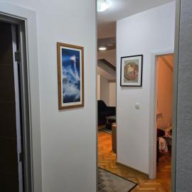 Apartman Laki 56, Hotel in Kaluđerica