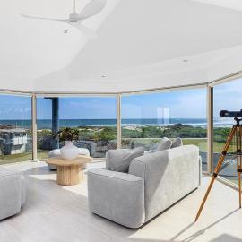 Surfers Paradise Port Stephens – Birubi Beachfront