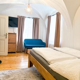 Danube Holiday Homes Studio - Top 2