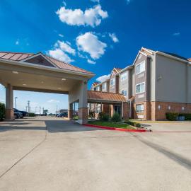 Quality Inn & Suites North Mesquite I-30, hotel u gradu Meskit