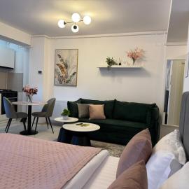 Sofia Residence-Otopeni Airport & Therme- Libertatii Gardens-Self Check-in, hotel in Otopeni