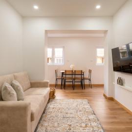 Bright & Spacious Flat in Matosinhos by HostWise, hotel a Matosinhos