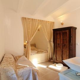 Molí d'en Salom, hotel a Sant Climent Sescebes