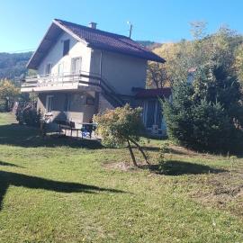 Вила "до Гората", hotel di Tsŭrkvishte