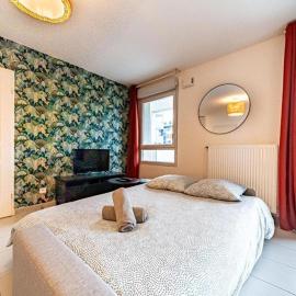 Vénissieux le spacieux, Balcon & Parking, Hotel in Vénissieux