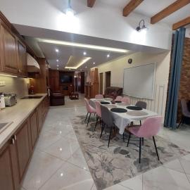 Akácvirág Airport Viki Apartman