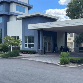 Best Western Premier Plainview-Long Island Hotel, hotel v mestu Plainview