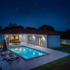 Villa L&Z, hotel u gradu Glavani