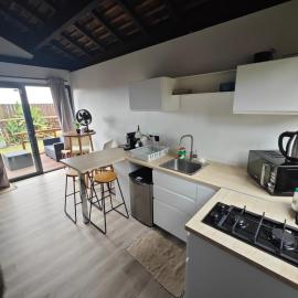 Ataoaoa iti Bungalow à Punaauia, hotel in Punaauia