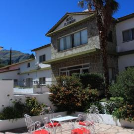 El Condor Hotel SPA, hotel i Merlo