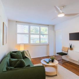Freshwater Coastal Hideaway - 1 bedroom sleeps 4