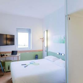 Hotel ibis Budget Porto Gaia، فندق في فيلا نوفا دي غايا