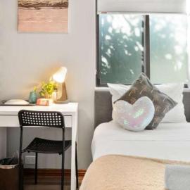 Cozy King Single Room - Near Station & Olympic Park - Shared Bathroom
