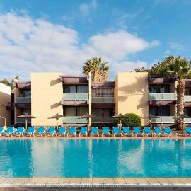 Paraísos Perdidos, Relax en Complejo con Piscina