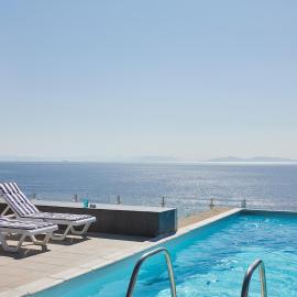 Deep Blue Luxury Escape Heated Pool & Sea View, hotel in Saronida