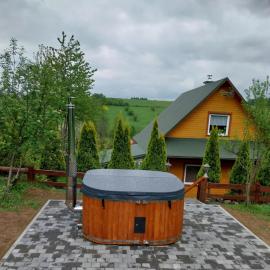 Bieszczadzki Zakątek 787-899-185 โรงแรมในบูโควิเอซ